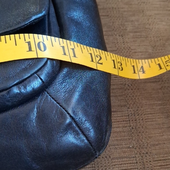 Coach Vintage Hobo Bag - Picture 4 of 11